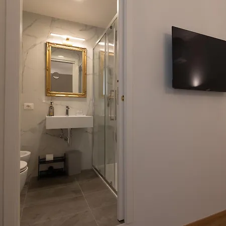 Guest house De Vince - Luxury - Termini 4*