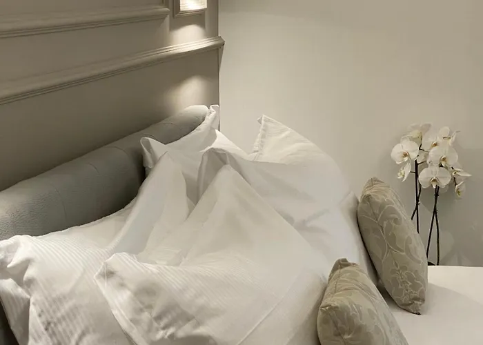 De Vince - Luxury - Termini 招待所 4*