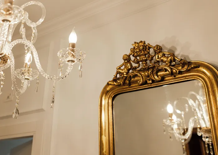 招待所 De Vince - Luxury - Termini 4*